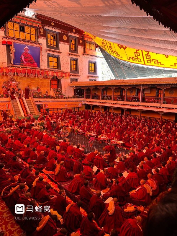 申银优配 年轻人流行这么玩了？嬉鱼灯、穿鱼皮、摸狮子，小众目的地太香了！（内含中国风物报告）